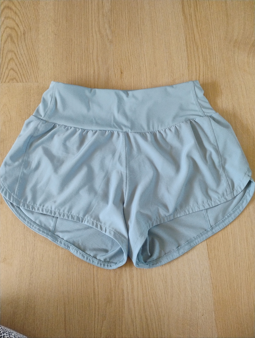 Women's Light Grey Active Run Shorts - Comfortable High Waist